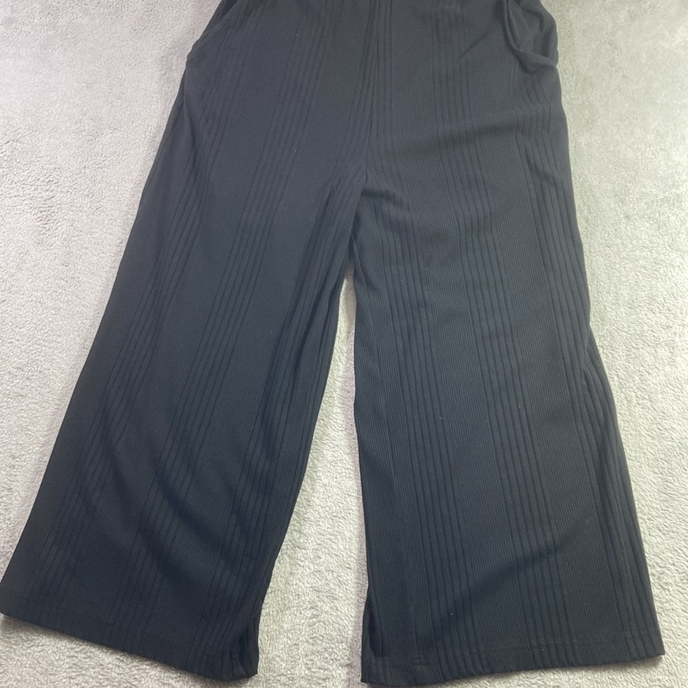 Banana Republic Jump Suit Women Size M Black Cap Sleeve V Neck Button Front - Picture 4 of 9